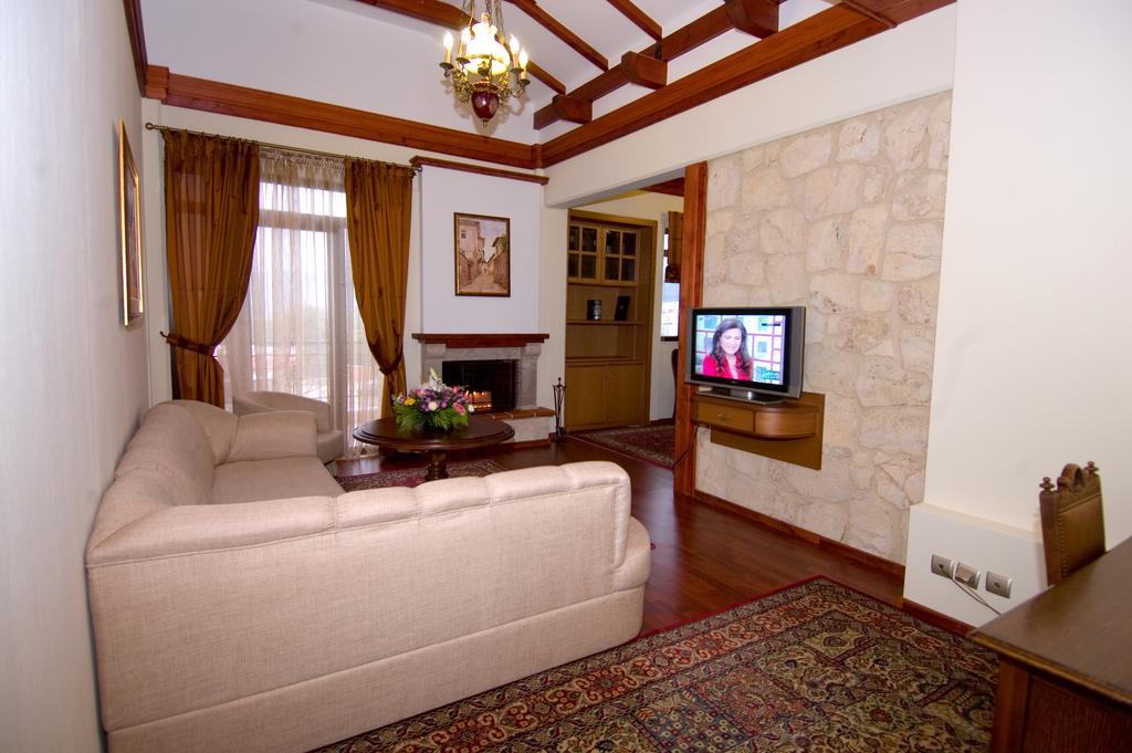 Hotel Aiges Melathron Верия Экстерьер фото
